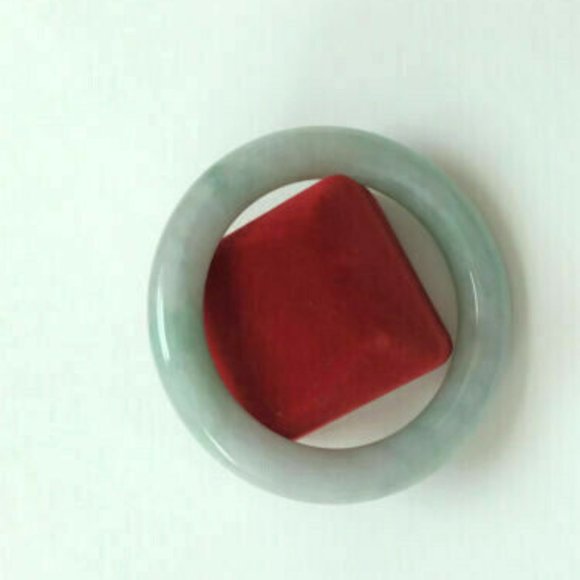 White Light Green Round Natural Jade Bangle Bracelet 57 mm diameter Heavy JH2 - Picture 3 of 6